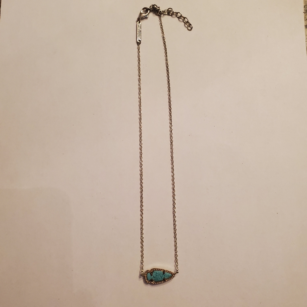 Kendra Scott necklace